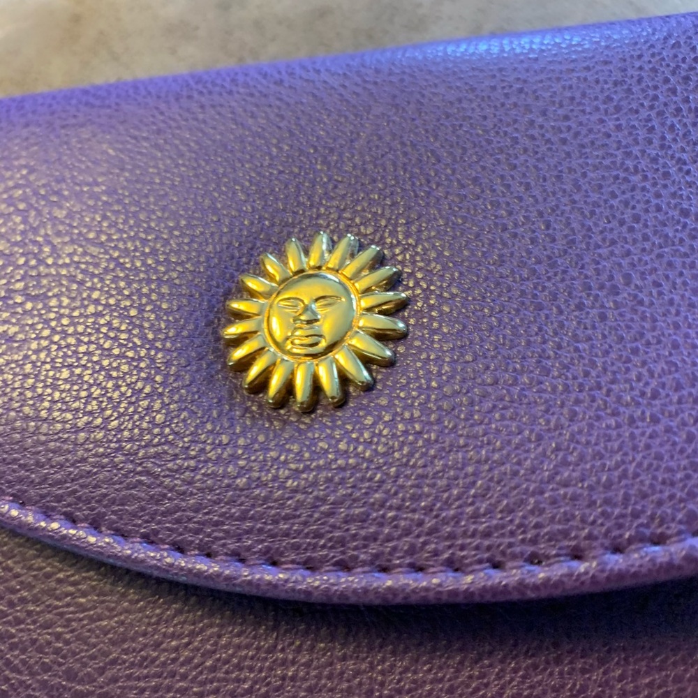 Elegant Purple Clutch with Gold Detail - Picture 7 of 7